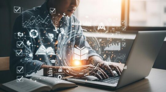 Illustration symbolique d'une personne concentrée devant un ordinateur entourée d'éléments symbolisant la réussite de la formation en ligne